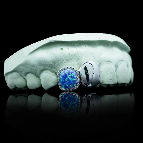 silver-top-double-cap-opal-with-iced-out-main-img-1_600x.progressive Iced Opal Double Cap Grillz - Image 1